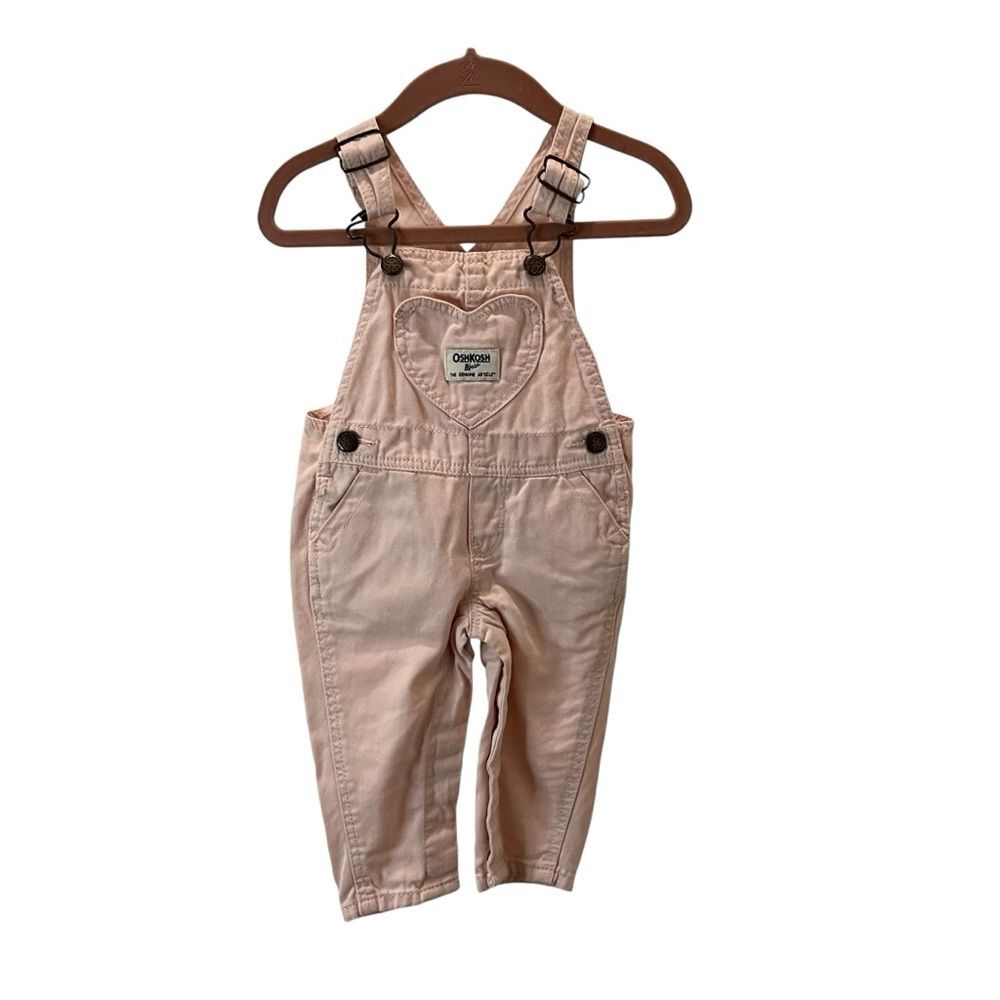 OshKosh B'gosh Overalls Girls Size 6M Light Pink Cotton Heart Pocket Vestbak